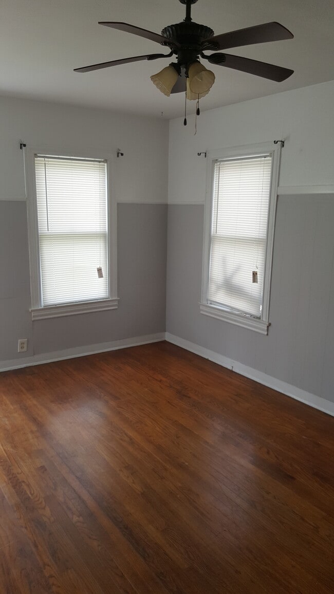 Photo - 1318 6th St
