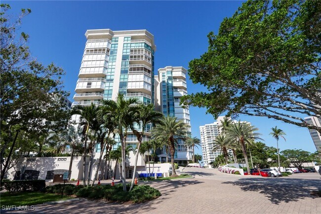 Photo - 4255 Gulf Shore Blvd N Unidad 1505 Rental