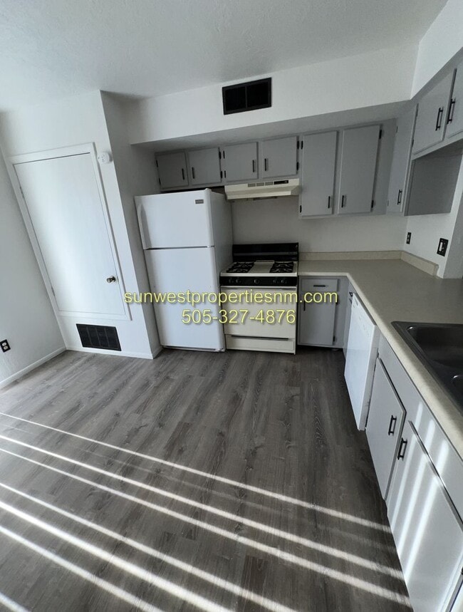 Photo - 2810 Parque De Oeste Dr Unit 4