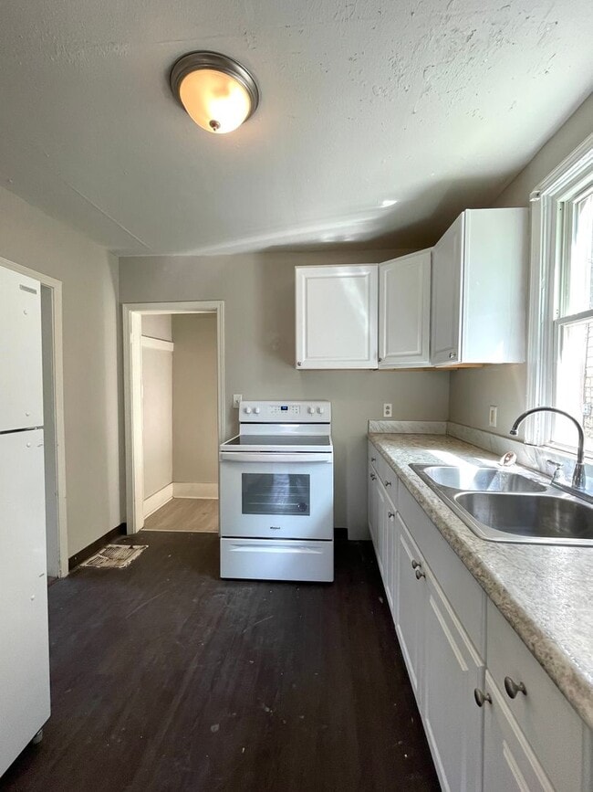 Photo - Multi Family Home 3 Bedroom and 1 Bath For Rent - Coming Soon