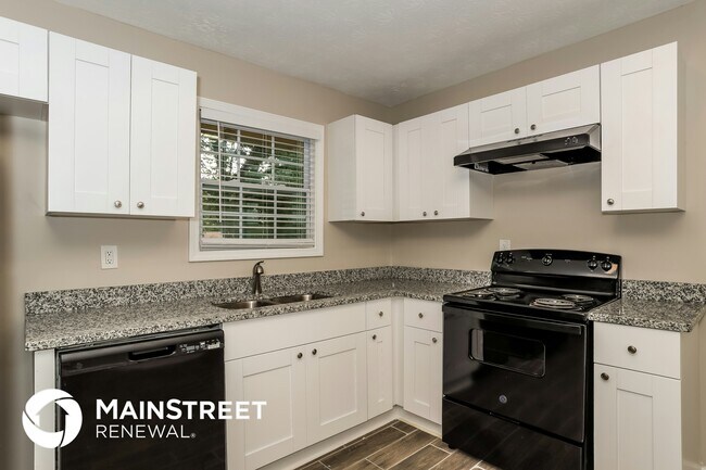 Photo - 677 Selden Ct