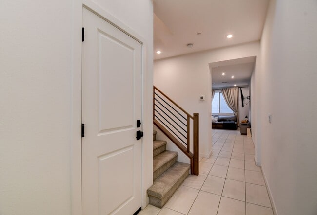 Photo - Stunning and Modern Townhome in Skye Canyon