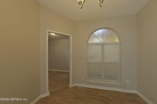 Photo - 10819 Grand Central Pl N