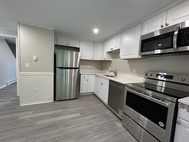 Photo - 270 Sunderland Rd