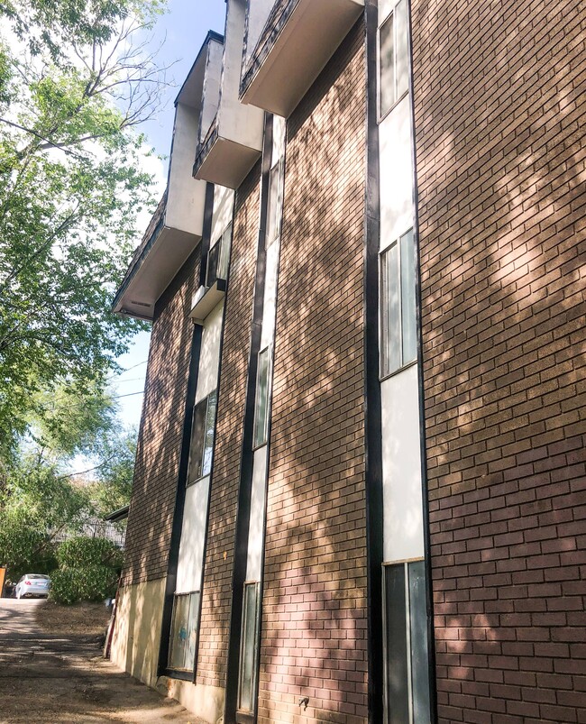 Building Photo - Emerson Apartment Homes