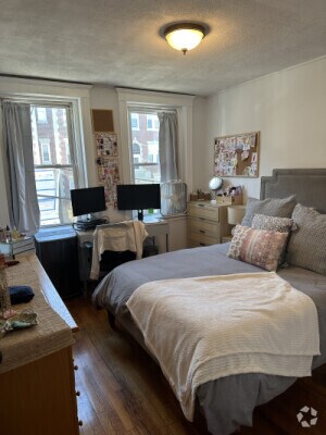 Building Photo - 82 Gardner St Rental
