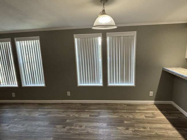 20 Glen Cove Ct