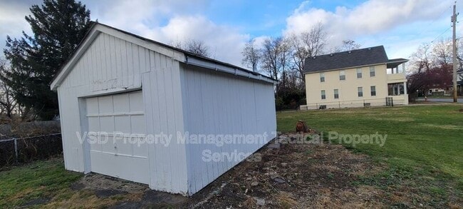 7523 Aetna Rd