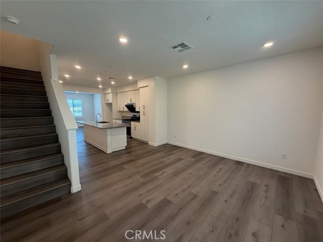 Photo - 684 Panorama Ln