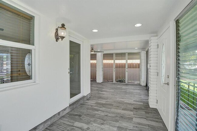 Photo - 1617 NE 17th Terrace
