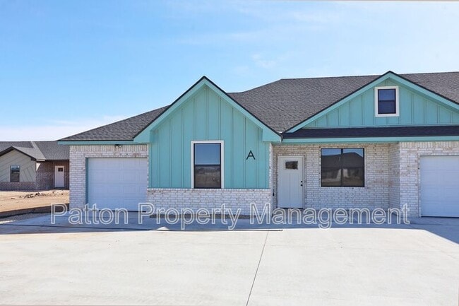 Building Photo - 13771 Periwinkle Dr Rental