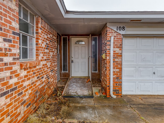 Photo - 108 Meadowbrook Dr