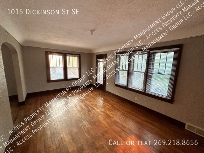 Photo - 1015 Dickinson St SE