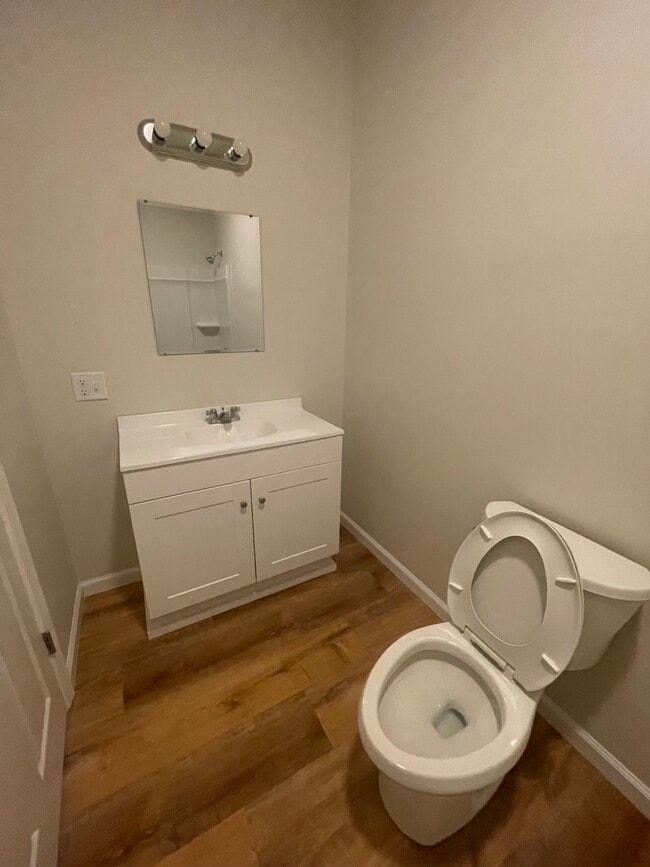 Photo - 720 Marion St Unit 3