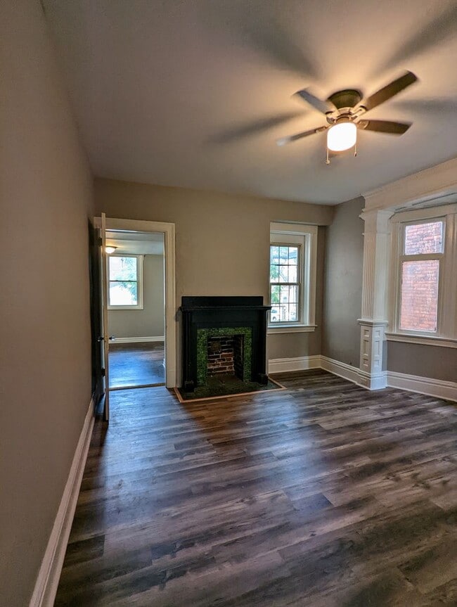 Photo - 229 Amber St Unit 1