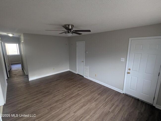 Photo - 1699 Whitehead Dr