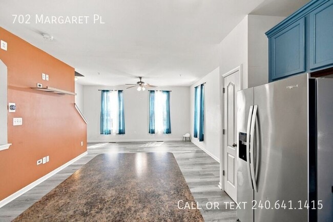 702 Margaret Pl