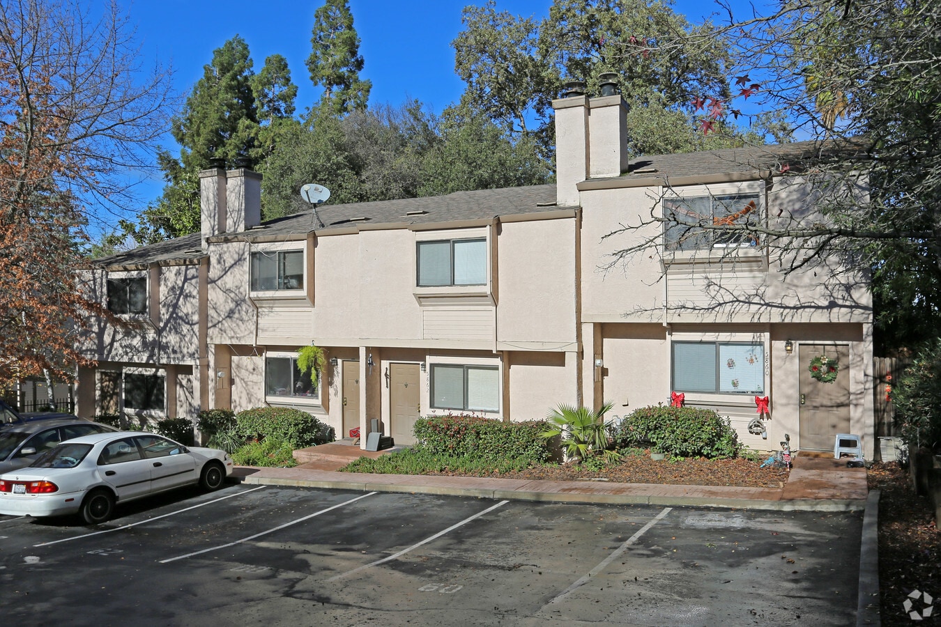 Alorn Lane Townhomes - Alorn Lane Townhomes
