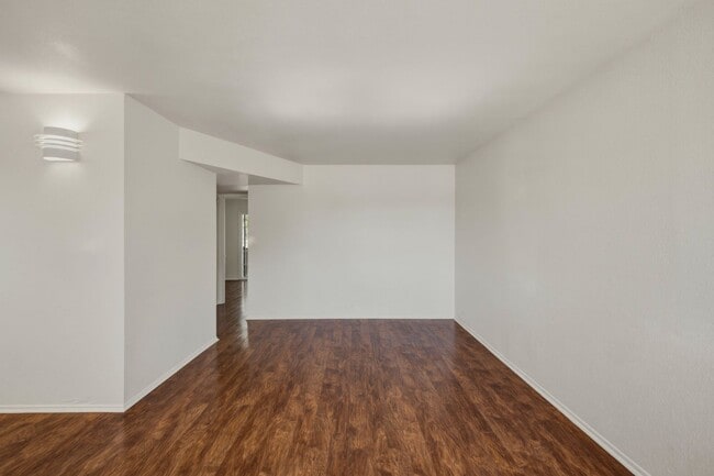45 N Phyllis-109