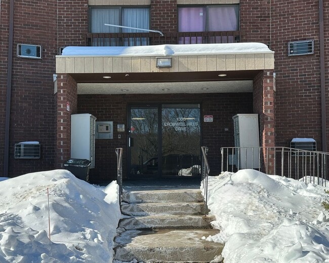 Photo - 2 bedroom 2 bath condo in Cromwell Gardens