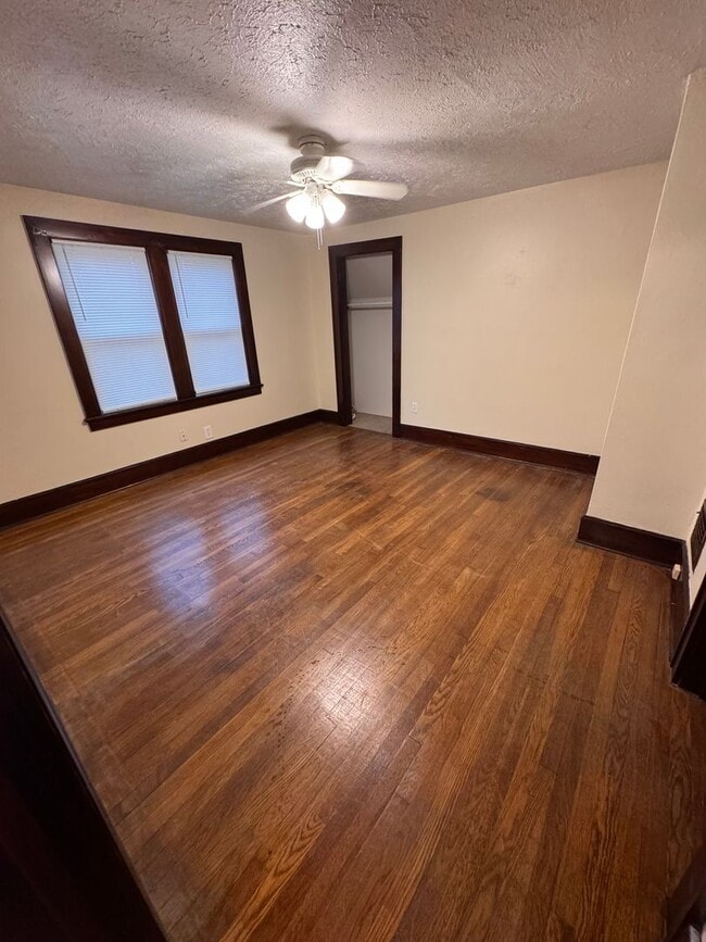 Photo - 157 Halls Heights Ave