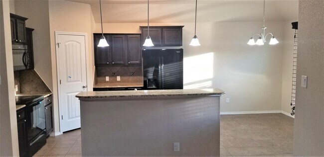 Photo - 2709 Curtis Dr