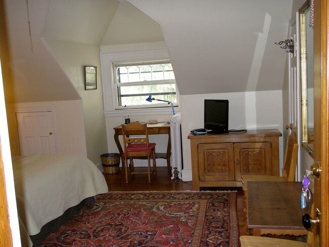 Photo - 736 Washington St