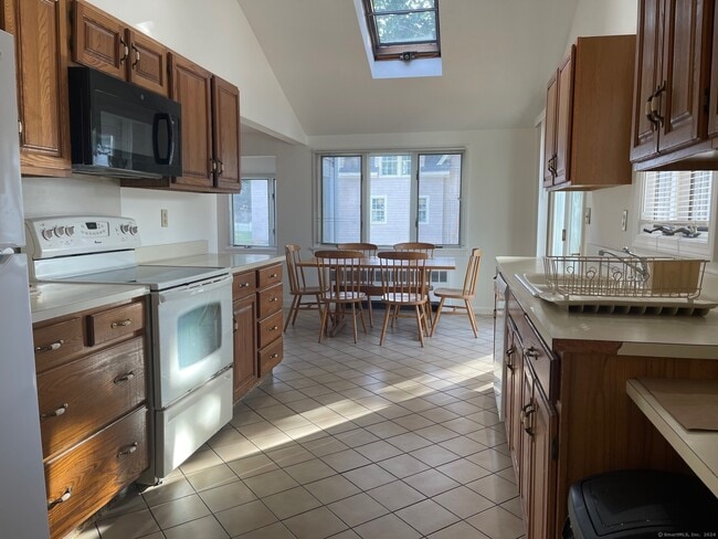 Photo - 55 Overshore Dr W