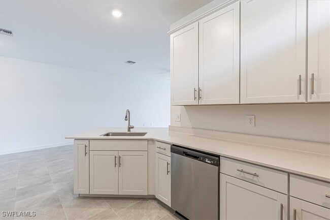 Photo - 19601 Hinkley Dr