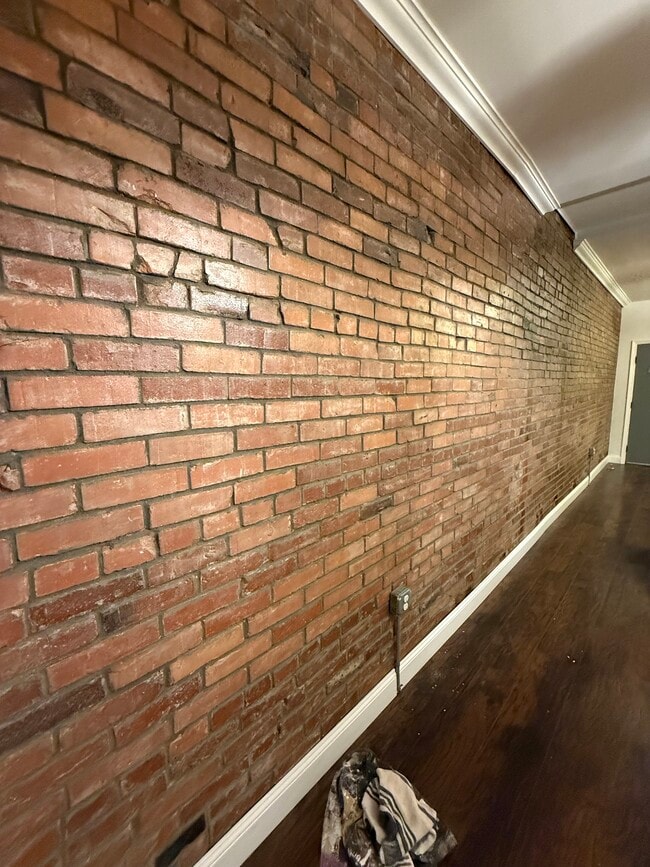 Photo - 5405 Carnegie St