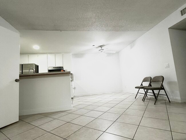 23266 Orange Ave Unidad 8