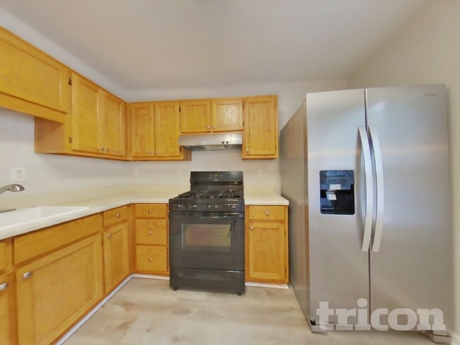 Photo - 228 S Red Oak Way