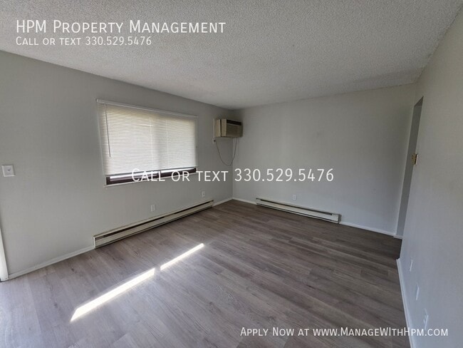 Photo - 1017 Howe Ave Unit 5