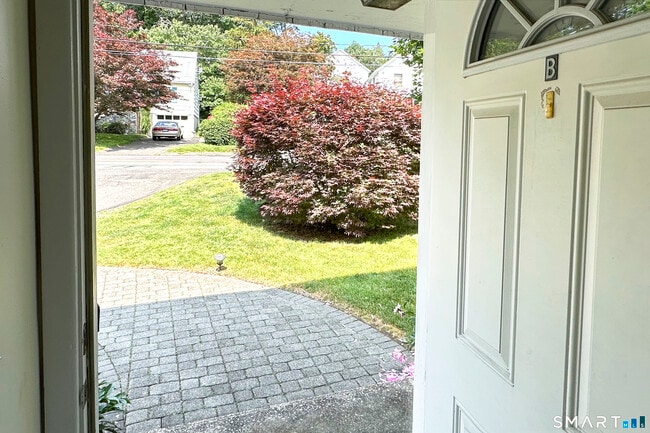 Photo - 30 1/2 Bartlett Ave