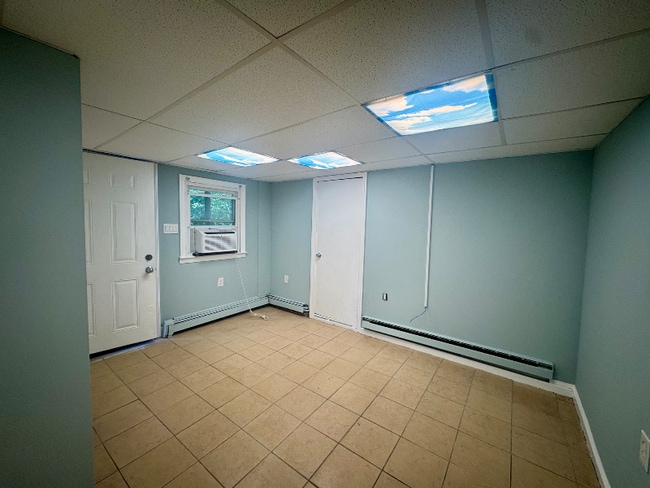 Building Photo - 1362 Washington St Rental