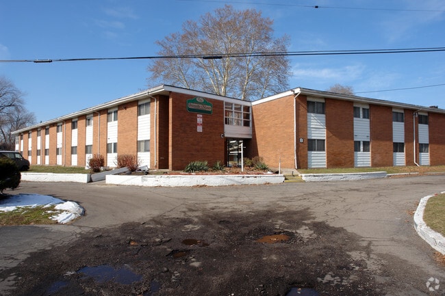 Granville Manor Apartments - Granville Manor Apartments