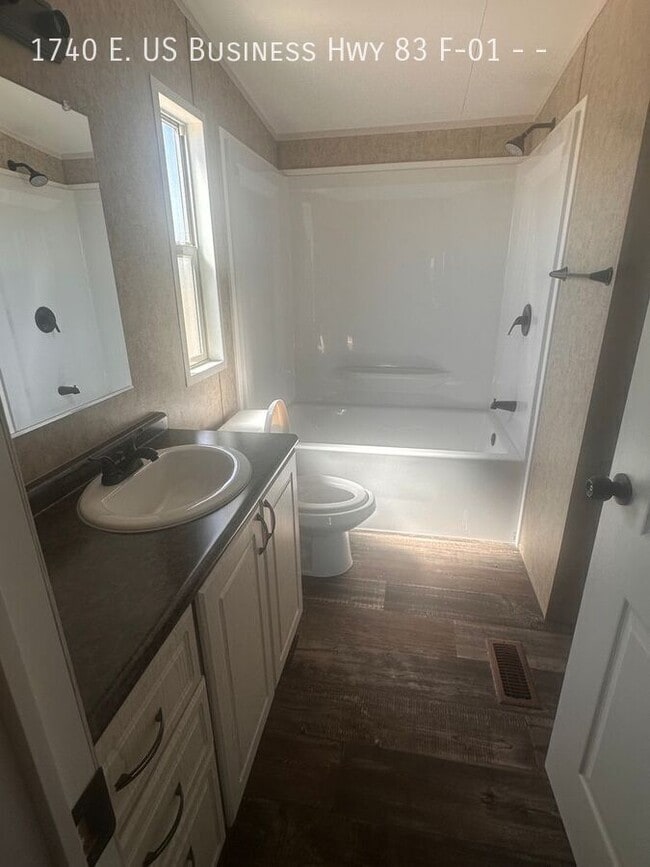 Photo - 1740 E U.S. Business 83