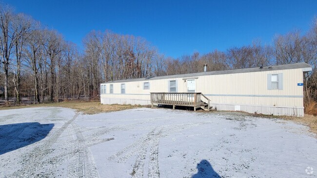 Building Photo - Ready to Move in Rental