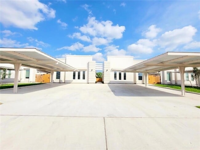 Photo - 3819 Bella Costa Dr Unit 1