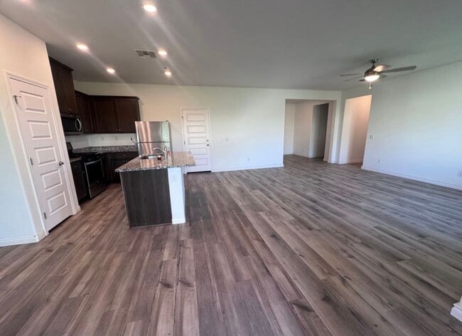 Photo - ? Newer Home for Rent in the East Hills – Near Rio Bravo Country Club ?