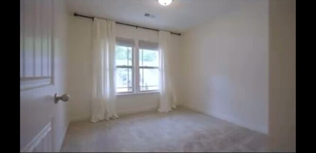 Photo - 468 Timberwood Dr