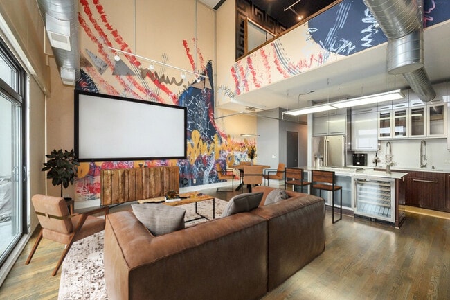 Photo - 1530 S State St Unit 1021