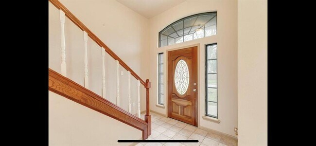 Photo - 112 Portulaca St