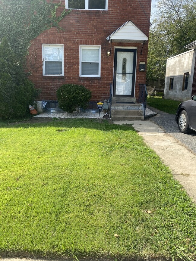 Photo - 14 W Parkway Ave