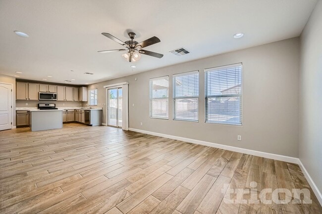 Photo - 1098 E Kelsi Ave