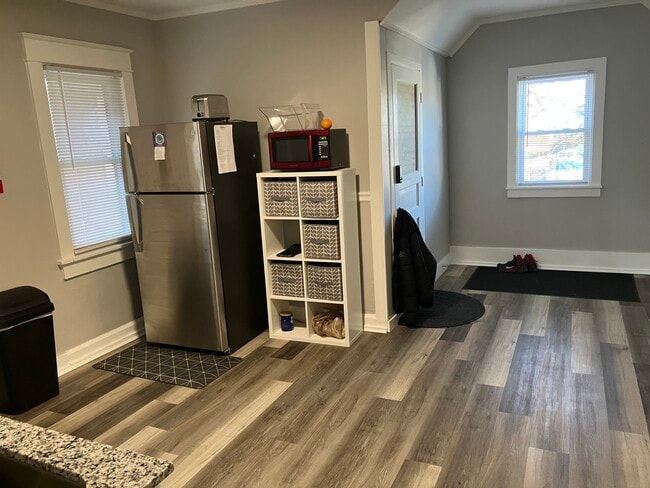 Photo - 2463 N 45th St Unit UPPER