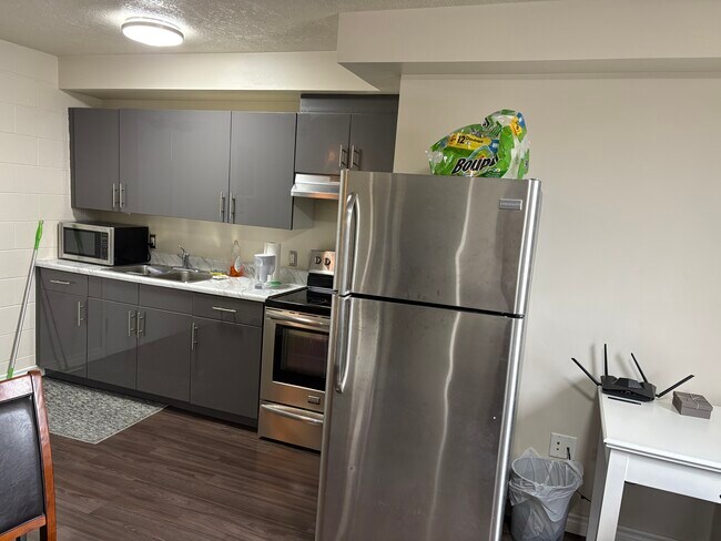 Photo - Bachelor-570 King St W Unité Bachelor 003