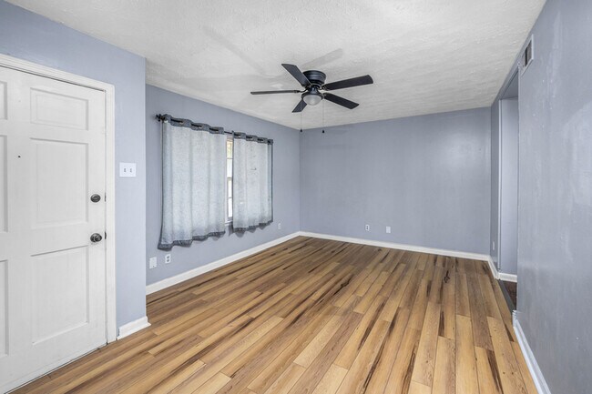 Photo - 3505 NW Lincoln Ave