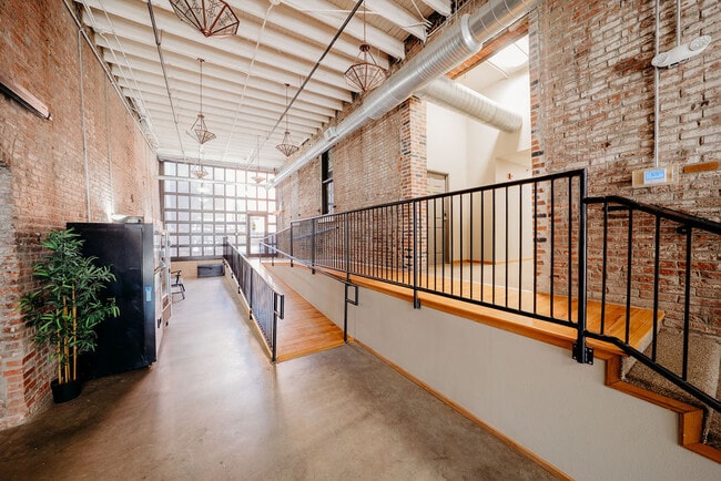 Abernathy Lofts