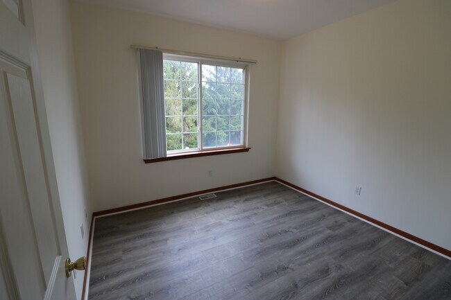 Photo - 14495 Vauxhall Dr